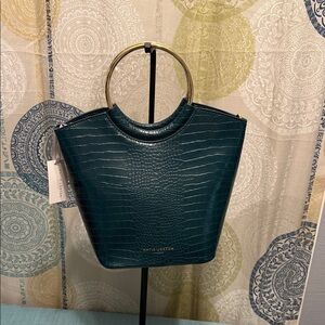 Elegant Dark Green Croc-Embossed Tote